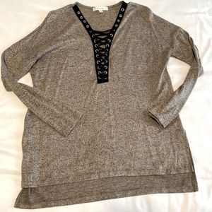 Oatmeal tide neckline sweater